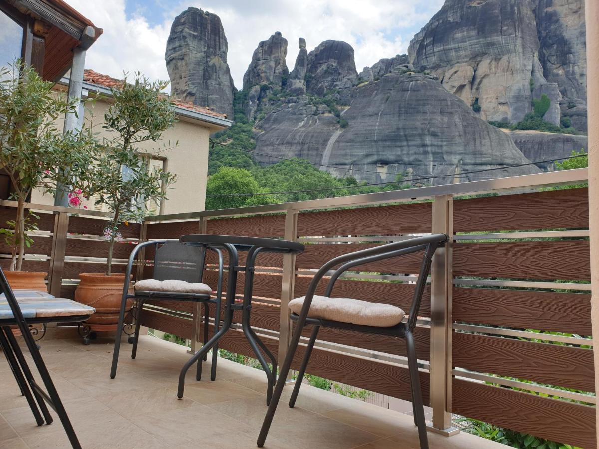 The House Under The Rocks Of Meteora 1 Apartment